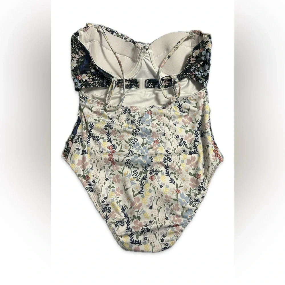 ASOS Swim White Fabric Material - Floral Vintage 36C - Picture 2 of 3